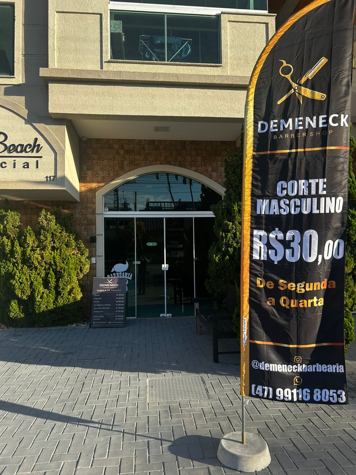 Fachada Demeneck Barber Shop